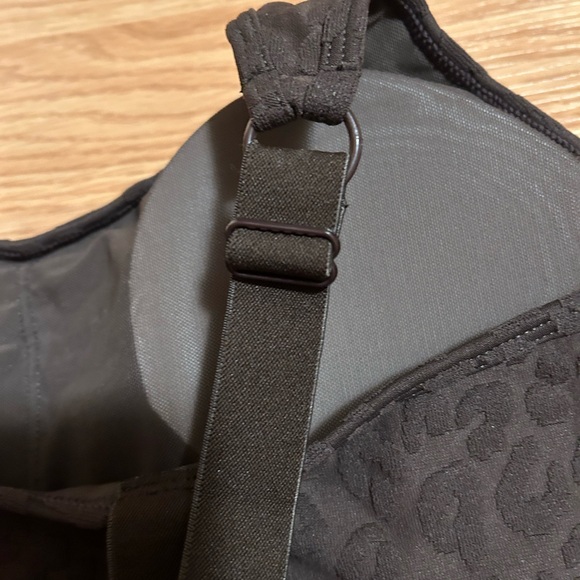 Mono B Sportsbra, Brown with Leopard Print, Size Medium, NWT - Picture 3 of 6